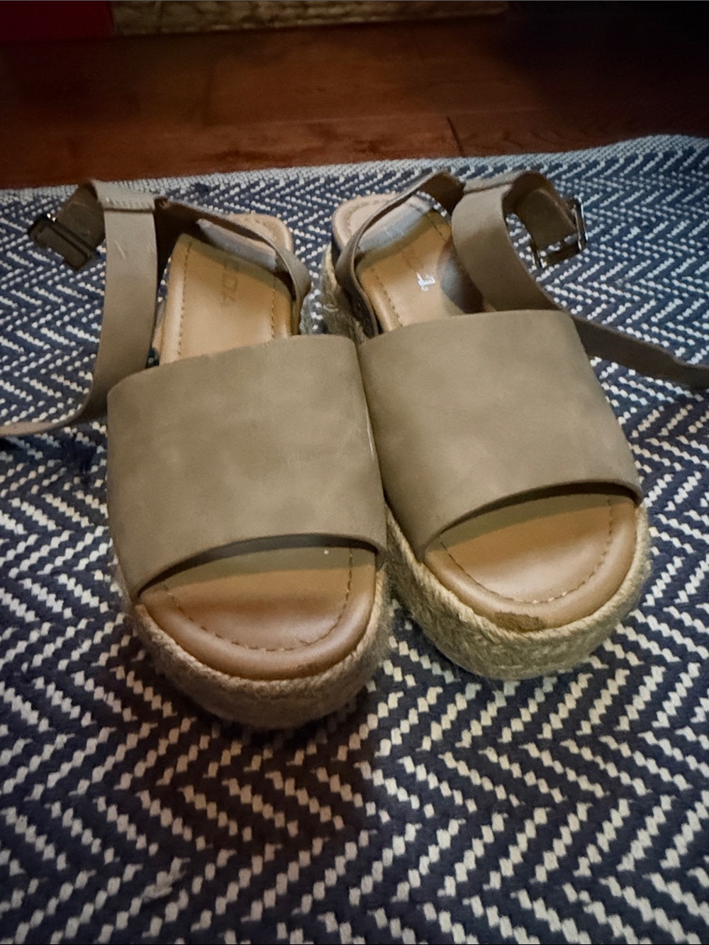 Women’s Espadrille Platform Sandals in Taupe